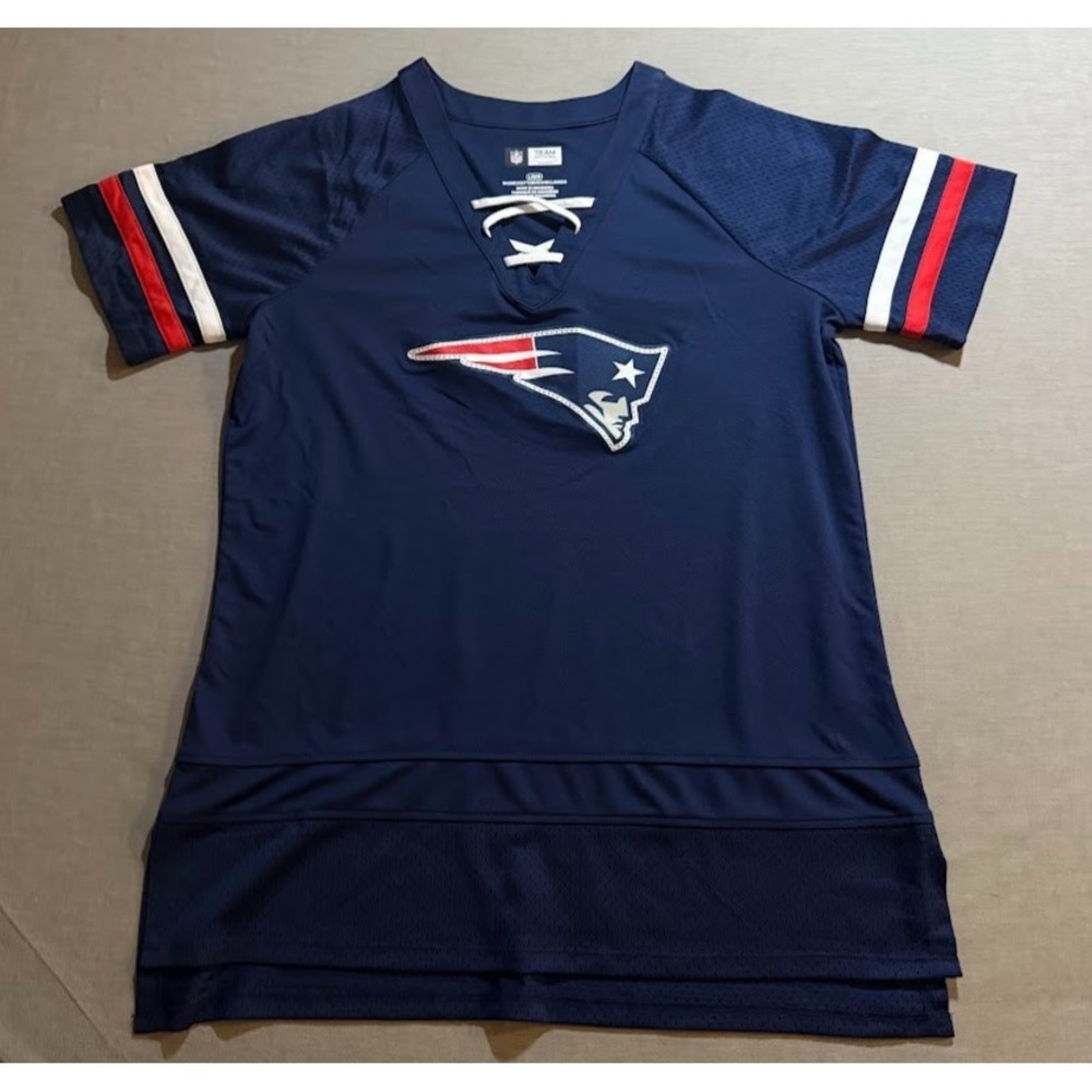 New England Patriots NFL Team Apparel Jersey Womens Large Blue Short Sleeve.